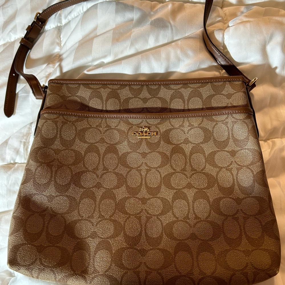 Brown coach print shoulder length bag